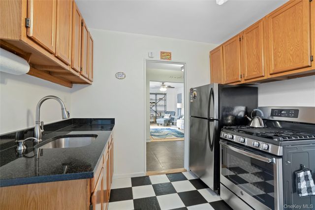 2271 Knapp Street 5D, Brooklyn, NY 11229