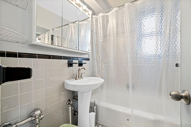 2271 Knapp Street 5D, Brooklyn, NY 11229