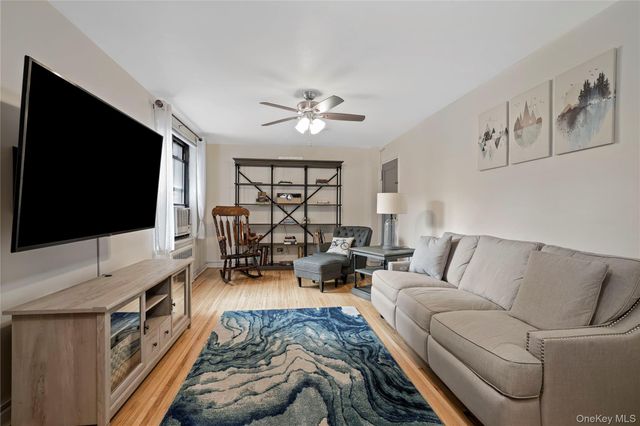 2271 Knapp Street 5D, Brooklyn, NY 11229