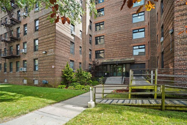 2271 Knapp Street 5D, Brooklyn, NY 11229