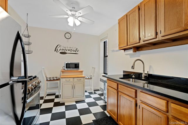 2271 Knapp Street 5D, Brooklyn, NY 11229