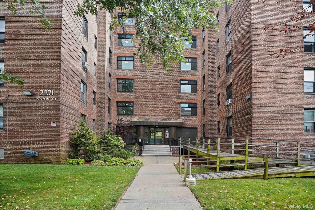 2271 Knapp Street 5D, Brooklyn, NY 11229 — photo 2