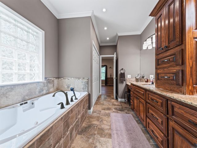 136 Peppermint Terrace, Hot Springs, AR 71913