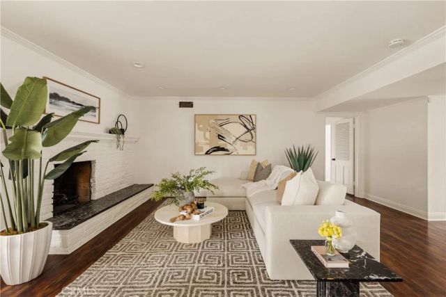 9325 Encino, Northridge, CA 91325