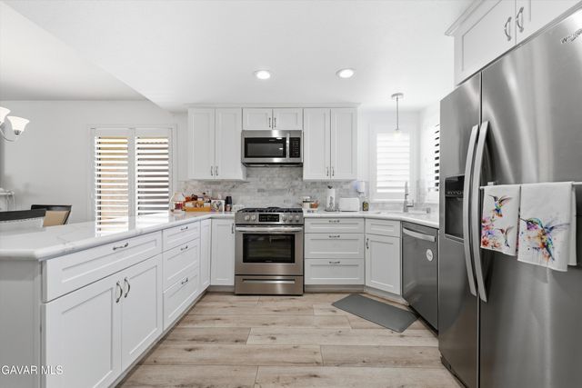 2124 El Domingo Circle 13, Lancaster, CA 93536
