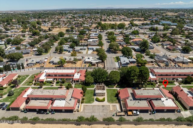 2124 El Domingo Circle 13, Lancaster, CA 93536