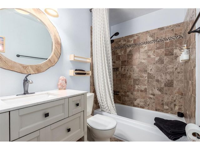 121 Sunlight Ln, Bailey, CO 80421