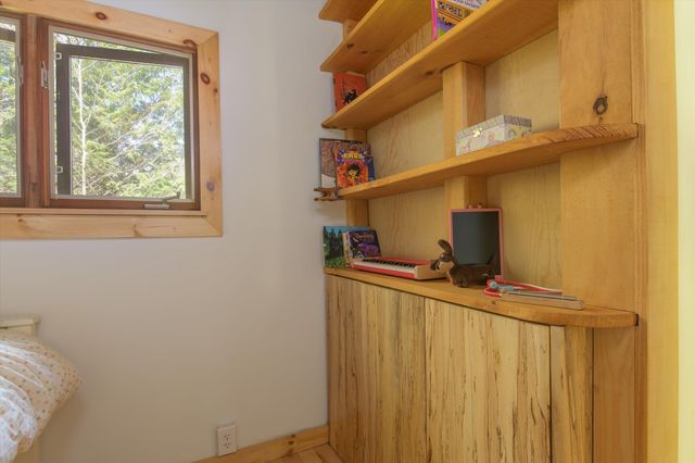 1310 Clif Reynolds Road, Cambridge, VT 05464