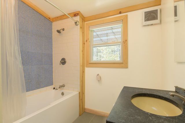 1310 Clif Reynolds Road, Cambridge, VT 05464