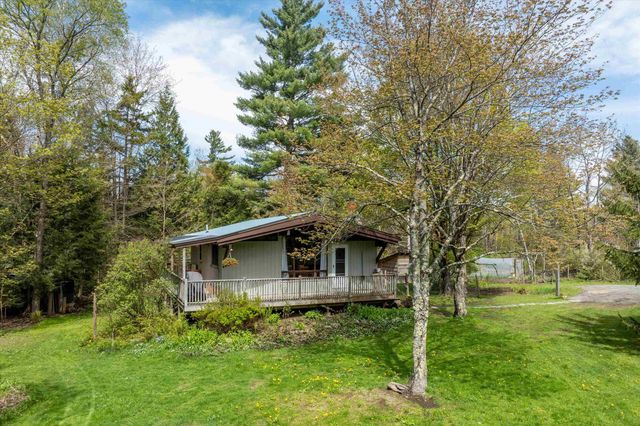 1310 Clif Reynolds Road, Cambridge, VT 05464