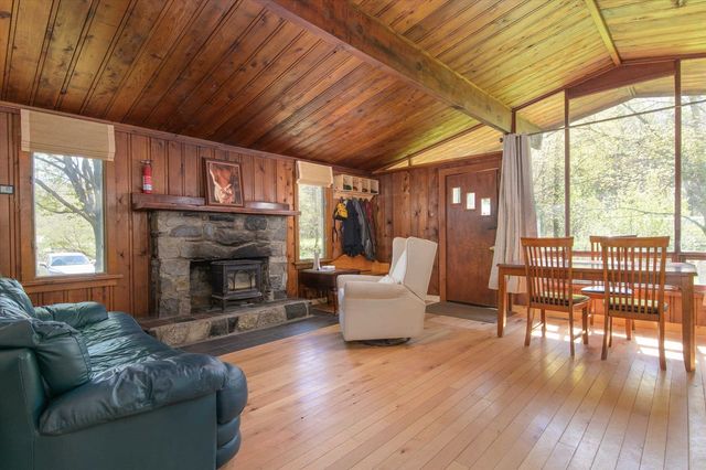 1310 Clif Reynolds Road, Cambridge, VT 05464
