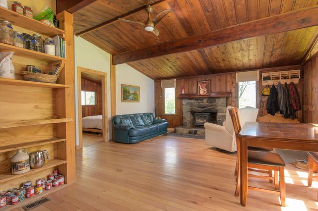 1310 Clif Reynolds Road, Cambridge, VT 05464