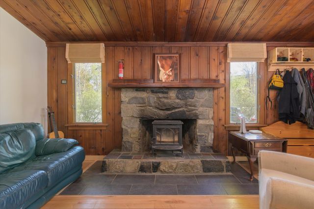 1310 Clif Reynolds Road, Cambridge, VT 05464