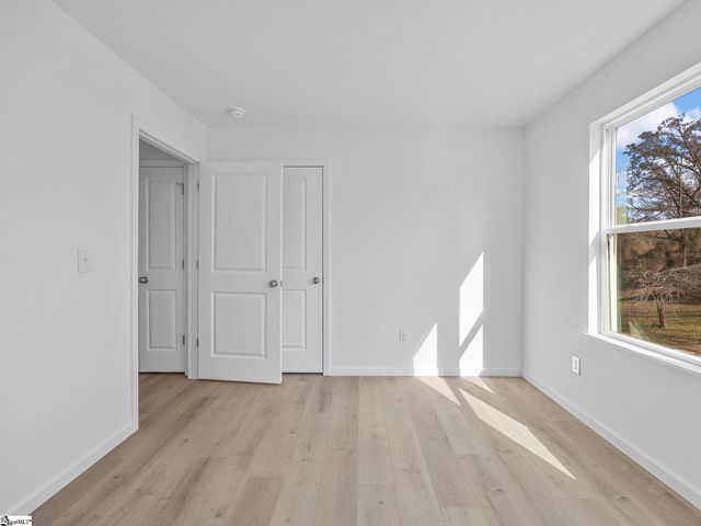 517 Pennwood Drive, Spartanburg, SC 29306