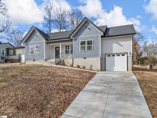 517 Pennwood Drive, Spartanburg, SC 29306