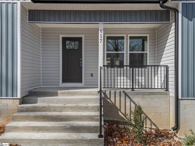 517 Pennwood Drive, Spartanburg, SC 29306
