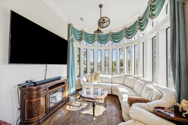 16372 Highway 6, Navasota, TX 77868