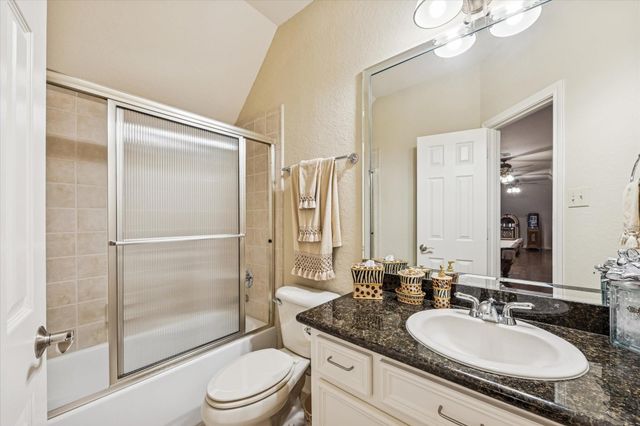 16372 Highway 6, Navasota, TX 77868