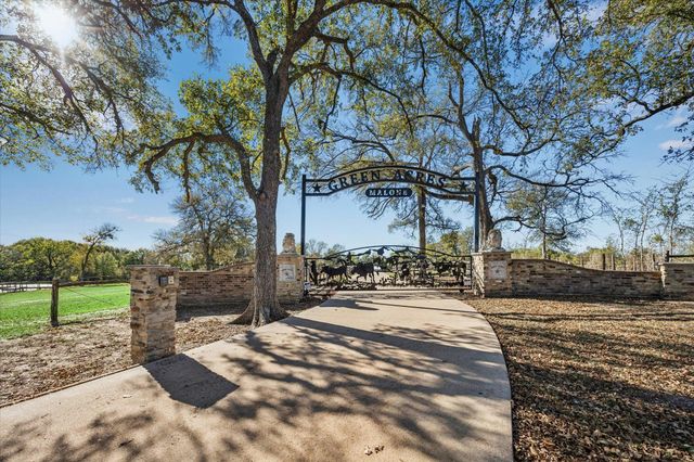 16372 Highway 6, Navasota, TX 77868