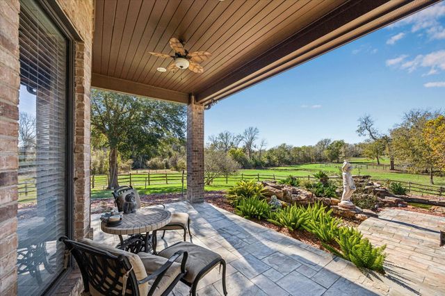 16372 Highway 6, Navasota, TX 77868