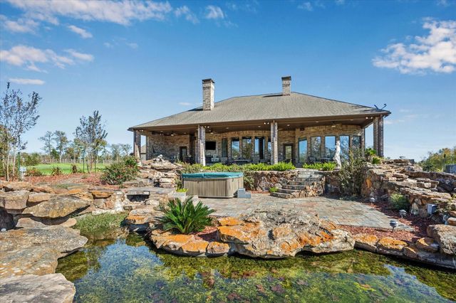 16372 Highway 6, Navasota, TX 77868