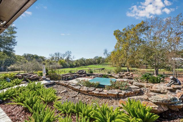 16372 Highway 6, Navasota, TX 77868