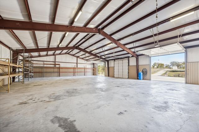 16372 Highway 6, Navasota, TX 77868