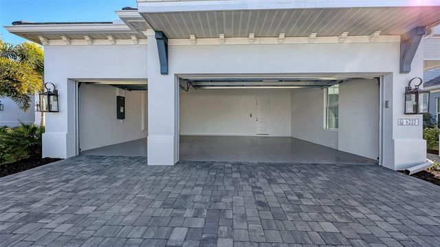 6233 ISLA DEL RAY AVENUE, Sarasota, FL 34240