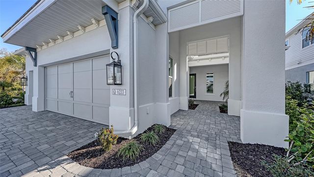 6233 ISLA DEL RAY AVENUE, Sarasota, FL 34240