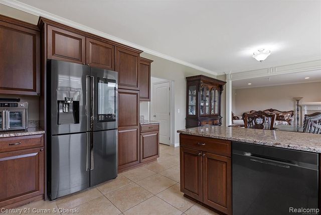 56742 Clearstone Drive, Macomb, MI 48042