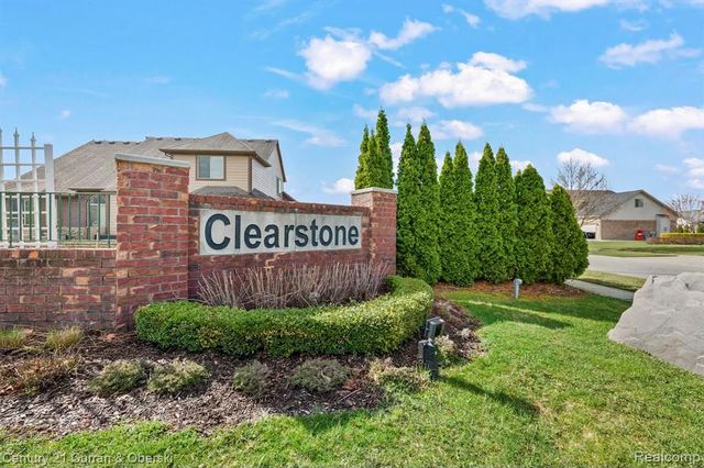 56742 Clearstone Drive, Macomb, MI 48042