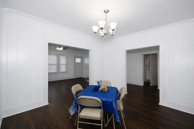 2628 Avenue G, Fort Worth, TX 76105