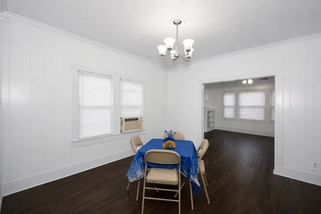 2628 Avenue G, Fort Worth, TX 76105