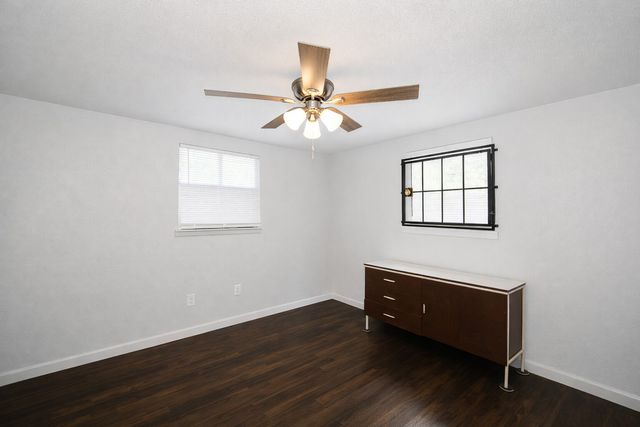 2628 Avenue G, Fort Worth, TX 76105