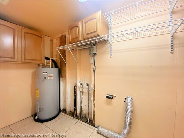 390 16th Street NE, Winter Haven, FL 33881