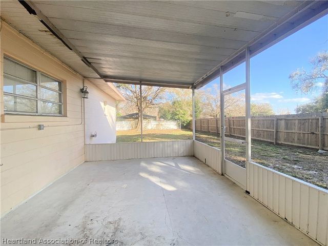 390 16th Street NE, Winter Haven, FL 33881