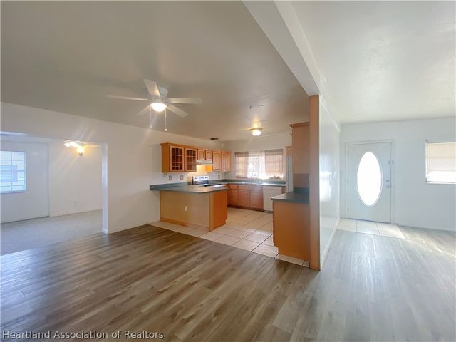 390 16th Street NE, Winter Haven, FL 33881