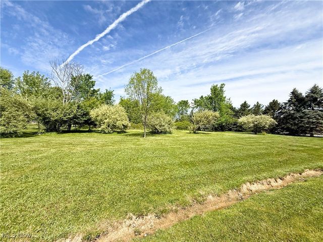 49632 Foxwood Lane, East Palestine, OH 44413