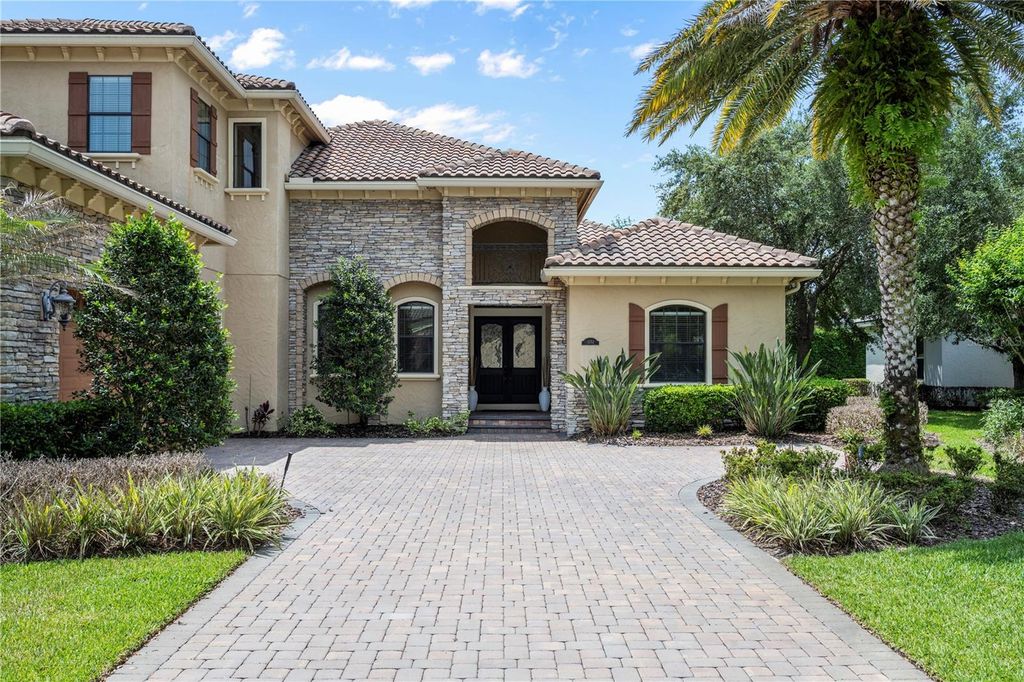 Image 2 of property listing at 11753 VINCI DRIVE, Windermere, FL 34786