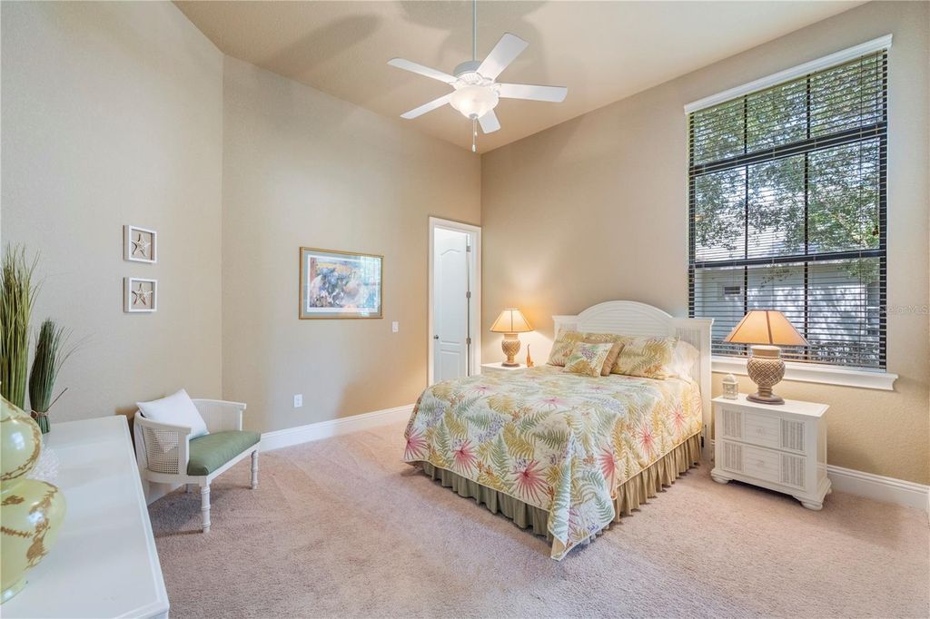 Image 28 of property listing at 11753 VINCI DRIVE, Windermere, FL 34786