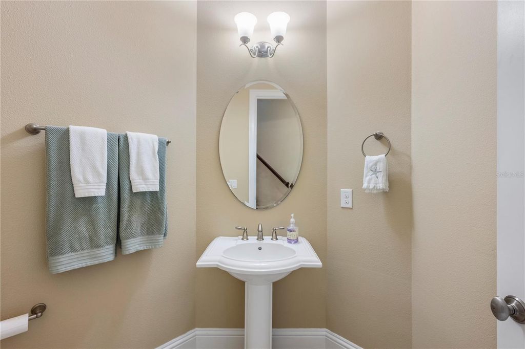 Image 31 of property listing at 11753 VINCI DRIVE, Windermere, FL 34786