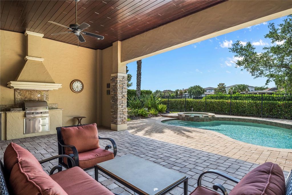 Image 35 of property listing at 11753 VINCI DRIVE, Windermere, FL 34786