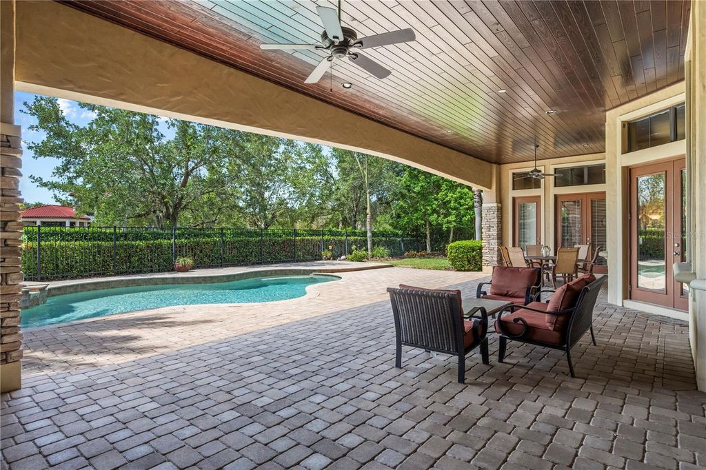 Image 37 of property listing at 11753 VINCI DRIVE, Windermere, FL 34786