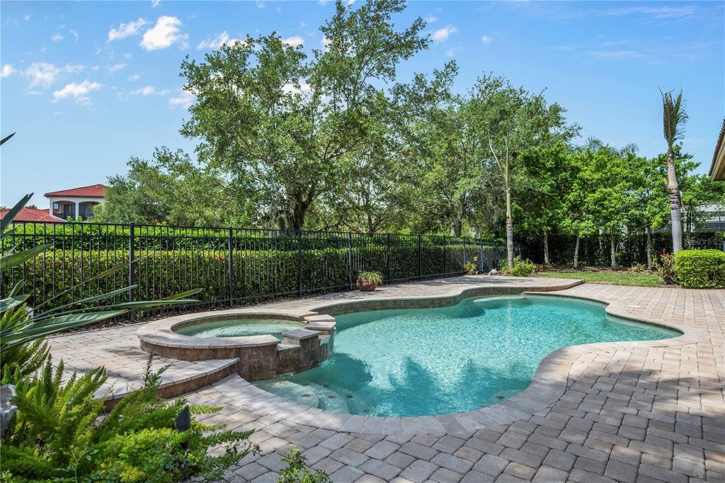Image 38 of property listing at 11753 VINCI DRIVE, Windermere, FL 34786