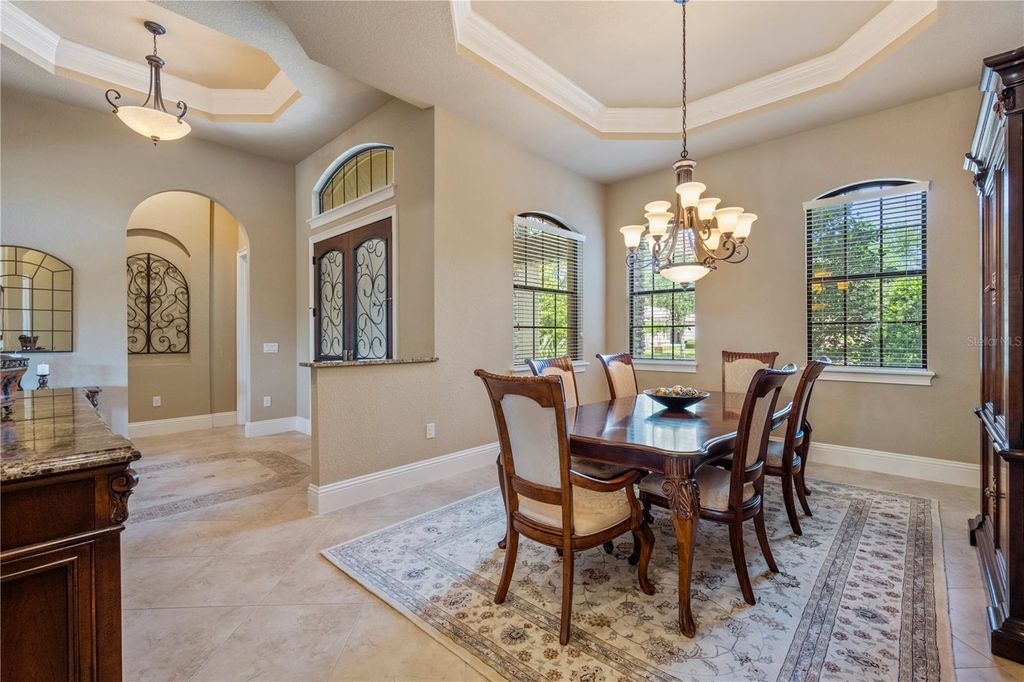 Image 7 of property listing at 11753 VINCI DRIVE, Windermere, FL 34786