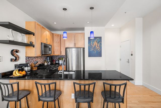 70 Lincoln St L611, Boston, MA 02111