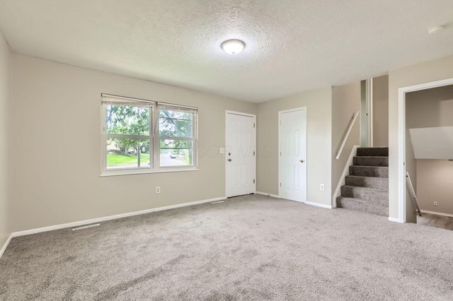 5422 Everson Road N, Columbus, OH 43232