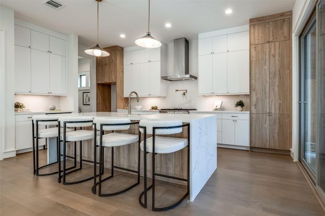 1601 Vermont Street, Houston, TX 77006