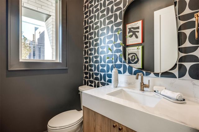 1601 Vermont Street, Houston, TX 77006