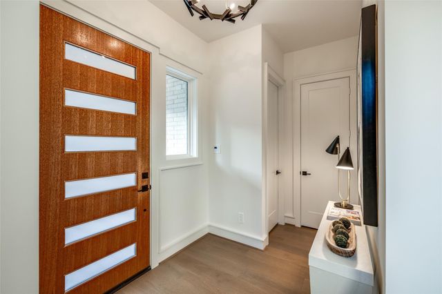 1601 Vermont Street, Houston, TX 77006